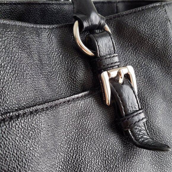 Michael Kors Jet Set Signature Tote • Black/Charcoal MK Logo • Large - Picture 4 of 12